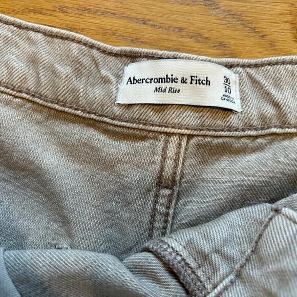 Abercrombie & Fitch Women's Mid Rise Long & Loose Short Size 30 10 - Picture 7 of 8